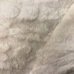 plaid uni : polyester 150x200 blanc